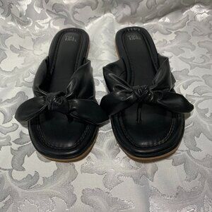 Time and Tru Women's Black Sandals, Size 10W
